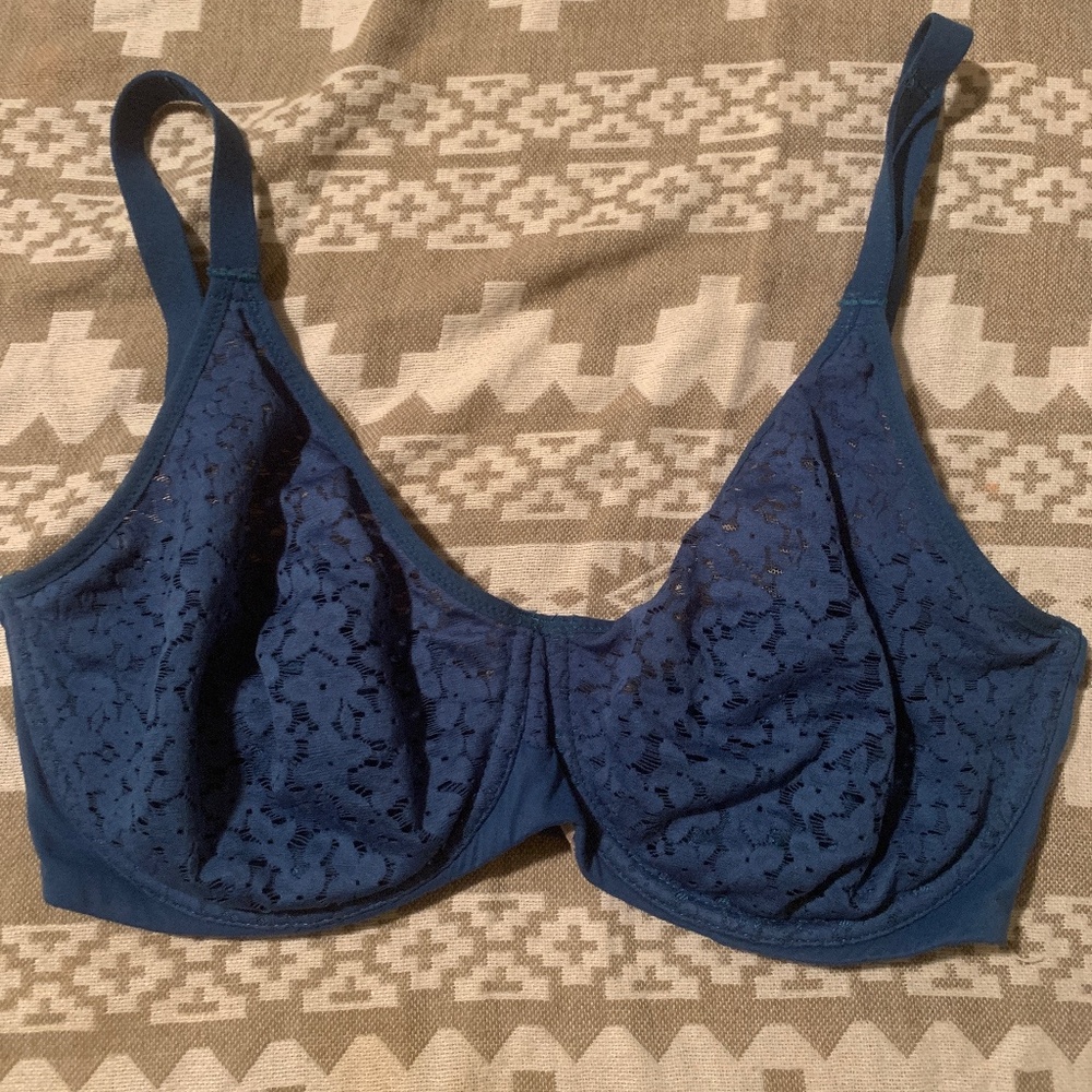 Chantelle bra